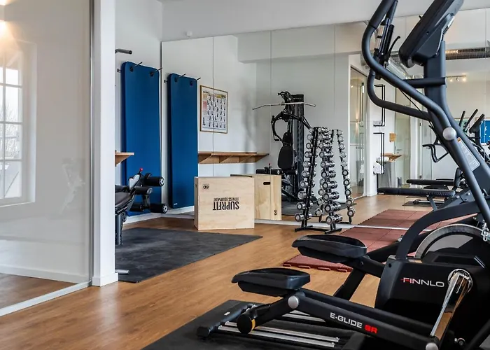 Reetland Am Feriehus Dranske